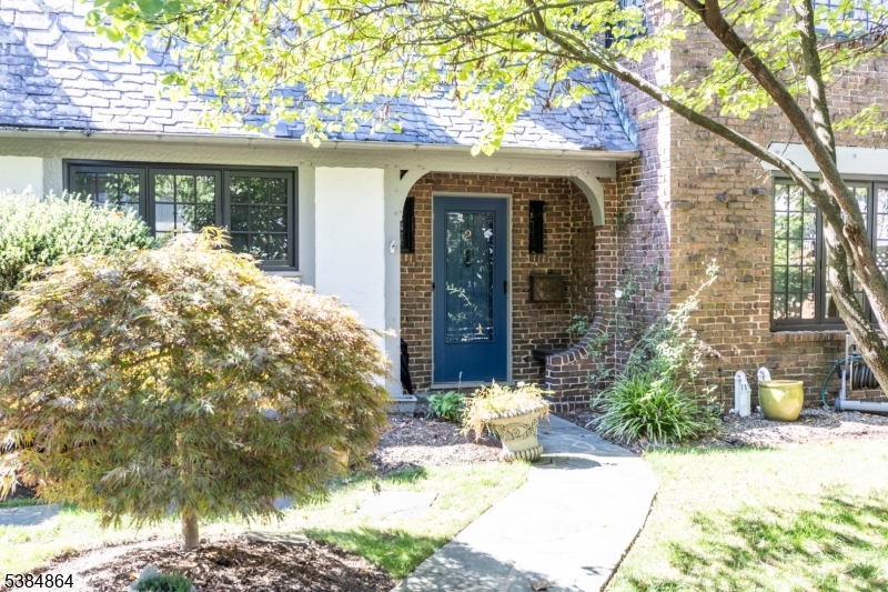 2 Harding Terrace Morristown, NJ 07960 - Photo 2 of 32
