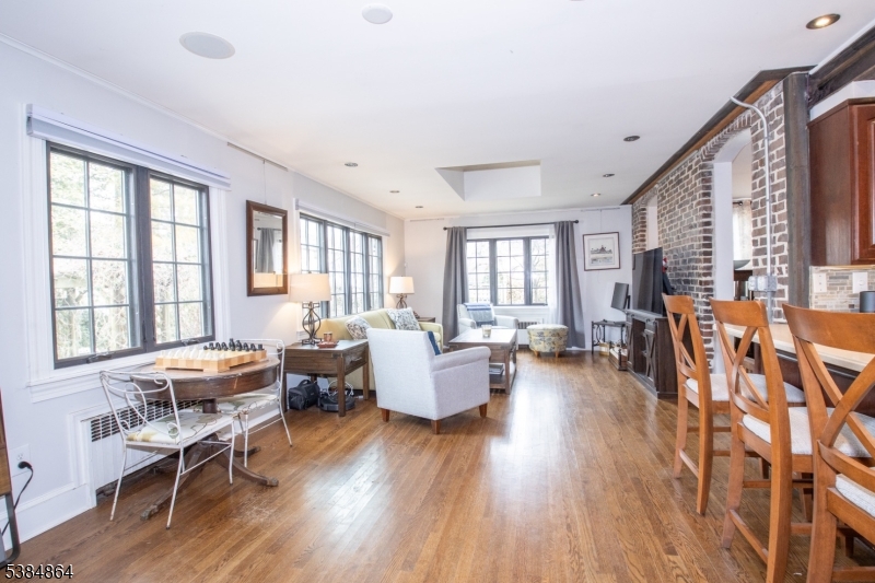 2 Harding Terrace Morristown, NJ 07960 - Photo 5 of 32