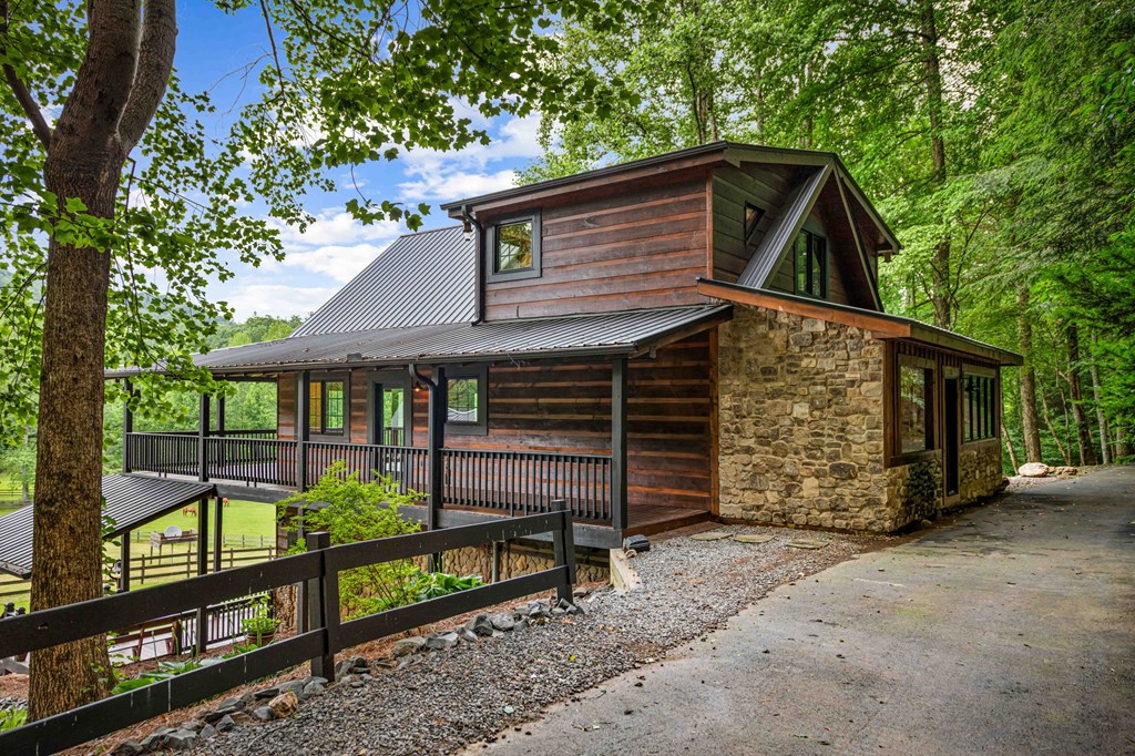 225 Cohutta Ranch Road Blue Ridge, GA 30513 - Photo 10 of 82