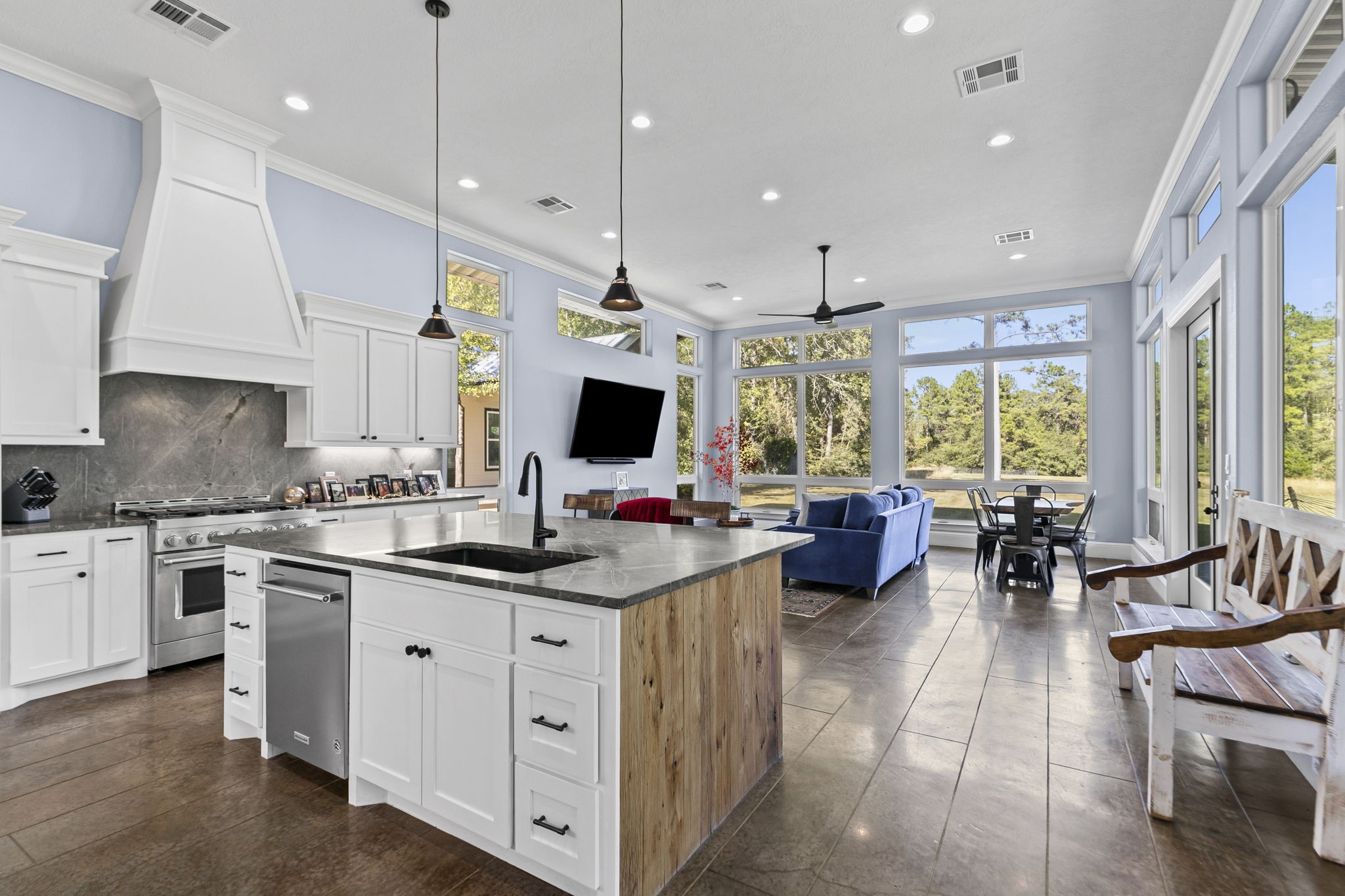 24550 Johnson Road Montgomery, TX 77356 - Photo 13 of 50