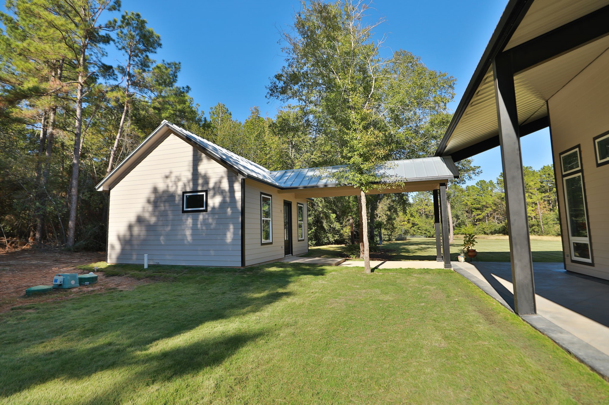 24550 Johnson Road Montgomery, TX 77356 - Photo 29 of 50 Walkway to casita