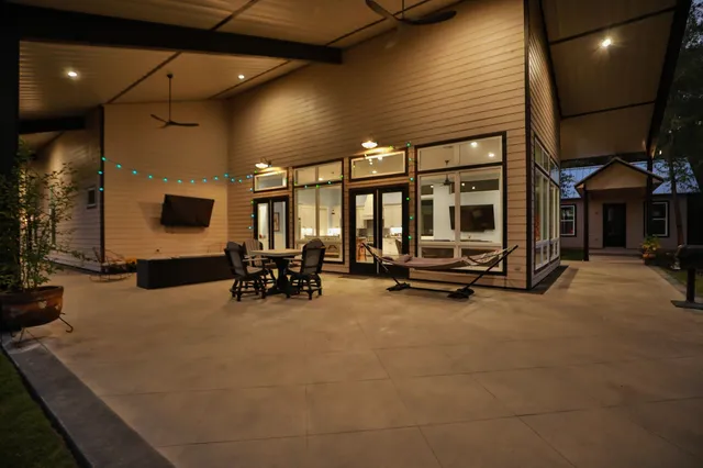 $2,395,000 | 24550 Johnson Road, Montgomery, TX 77356