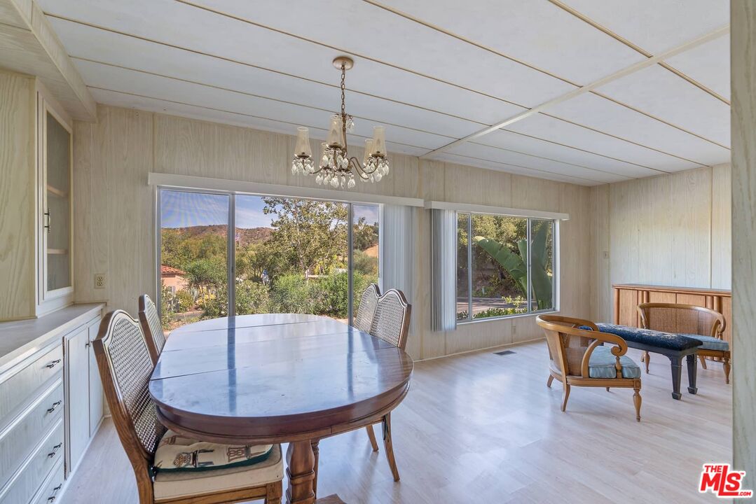 23777 Mulholland Highway, Unit 89 Calabasas, CA 91302 - Photo 11 of 38