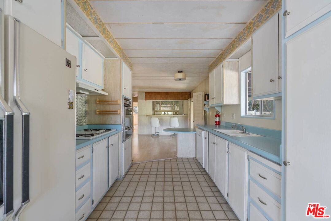 23777 Mulholland Highway, Unit 89 Calabasas, CA 91302 - Photo 12 of 38