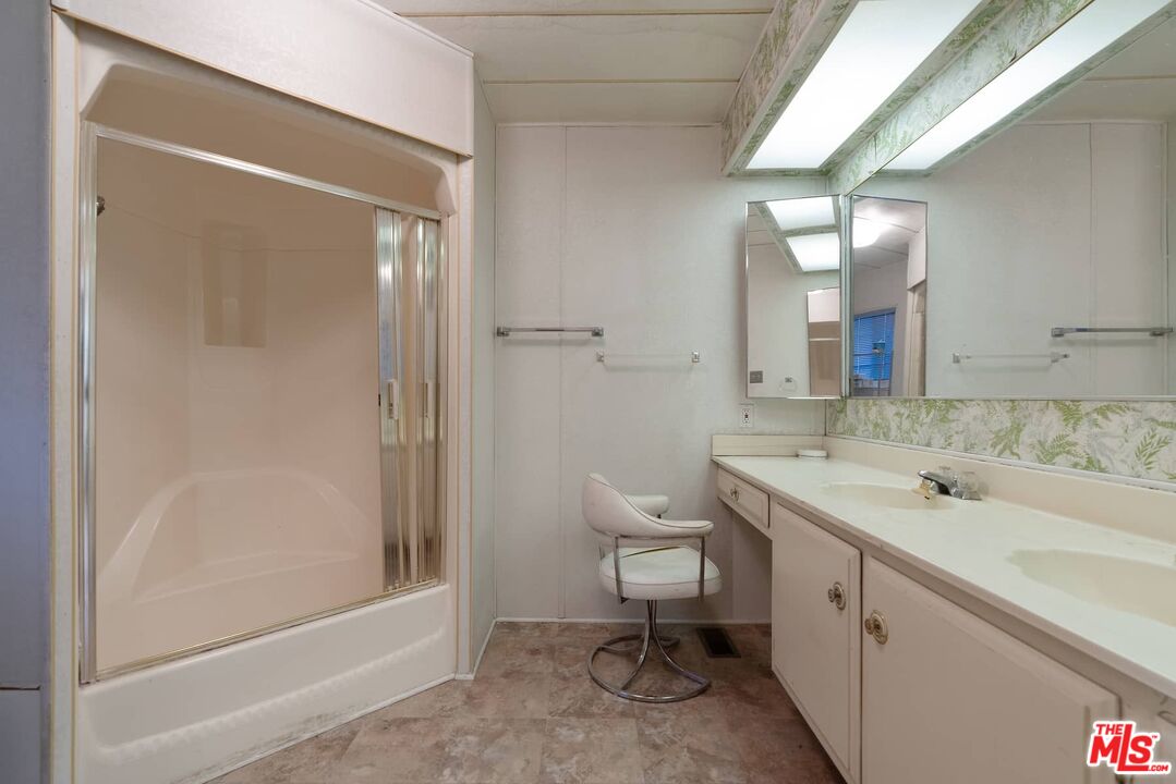 23777 Mulholland Highway, Unit 89 Calabasas, CA 91302 - Photo 21 of 38