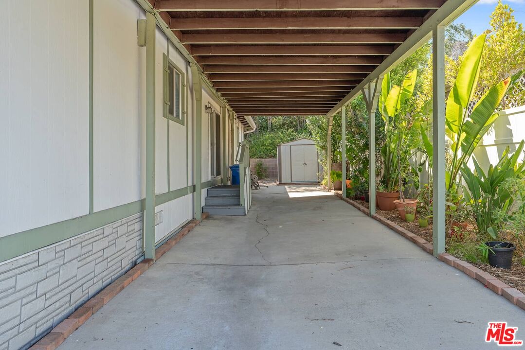 23777 Mulholland Highway, Unit 89 Calabasas, CA 91302 - Photo 26 of 38