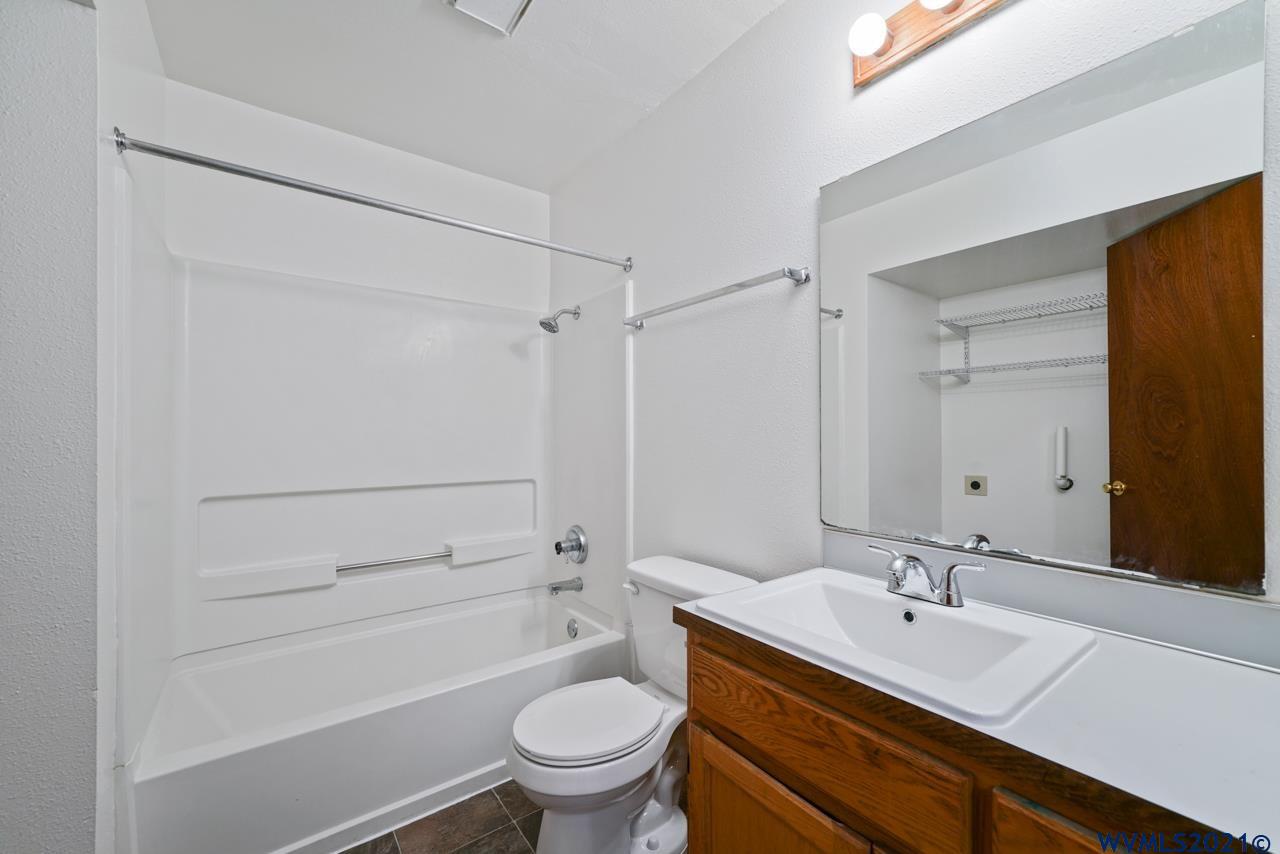 5260 Springcrest Drive South Salem, OR 97306 - Photo 9 of 27