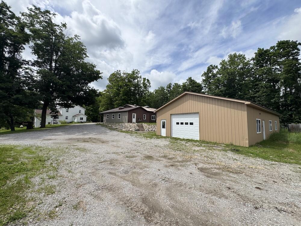 1734 North Galbraith Road Mio, MI 48647 - Photo 34 of 120 20