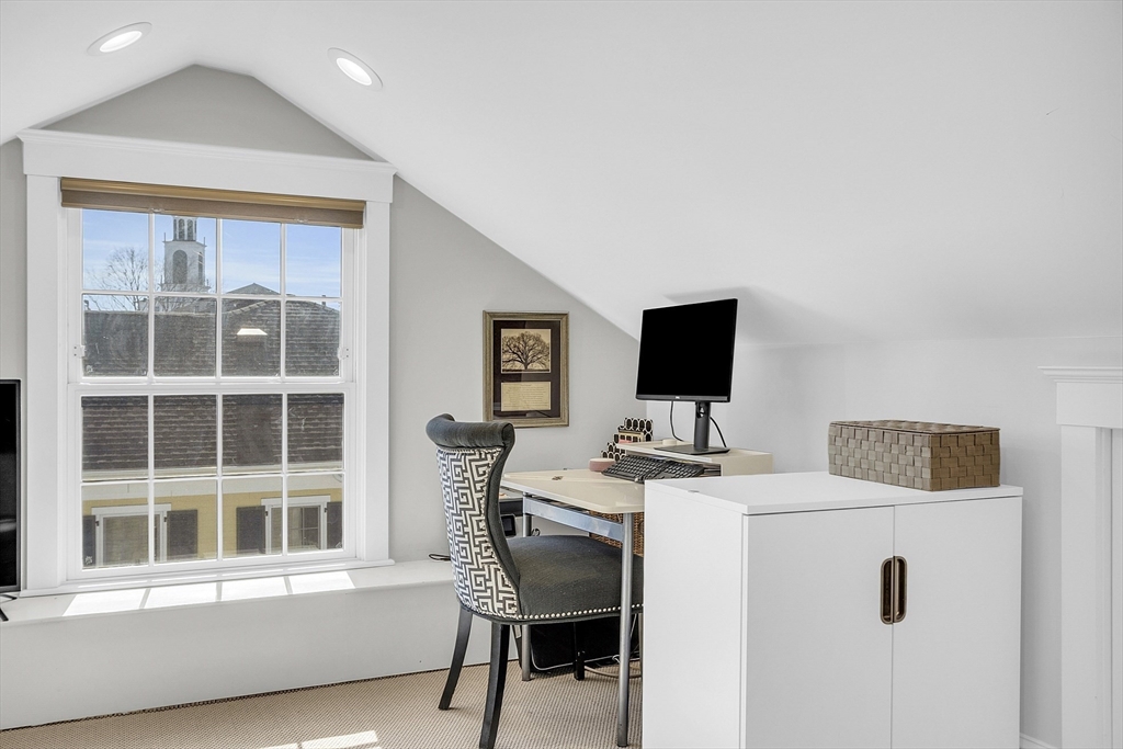15 Fletcher Road, Unit 15 Bedford, MA 01730 - Photo 35 of 40 Gallery Image 35