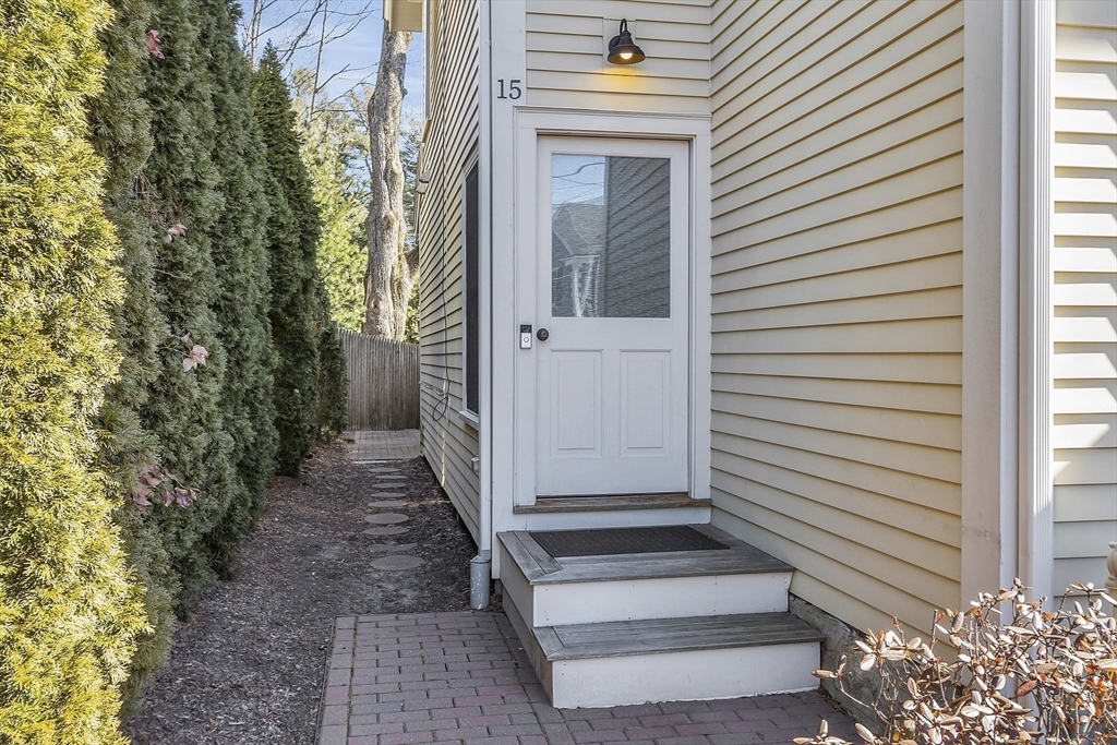 15 Fletcher Road, Unit 15 Bedford, MA 01730 - Photo 4 of 40 Gallery Image 4