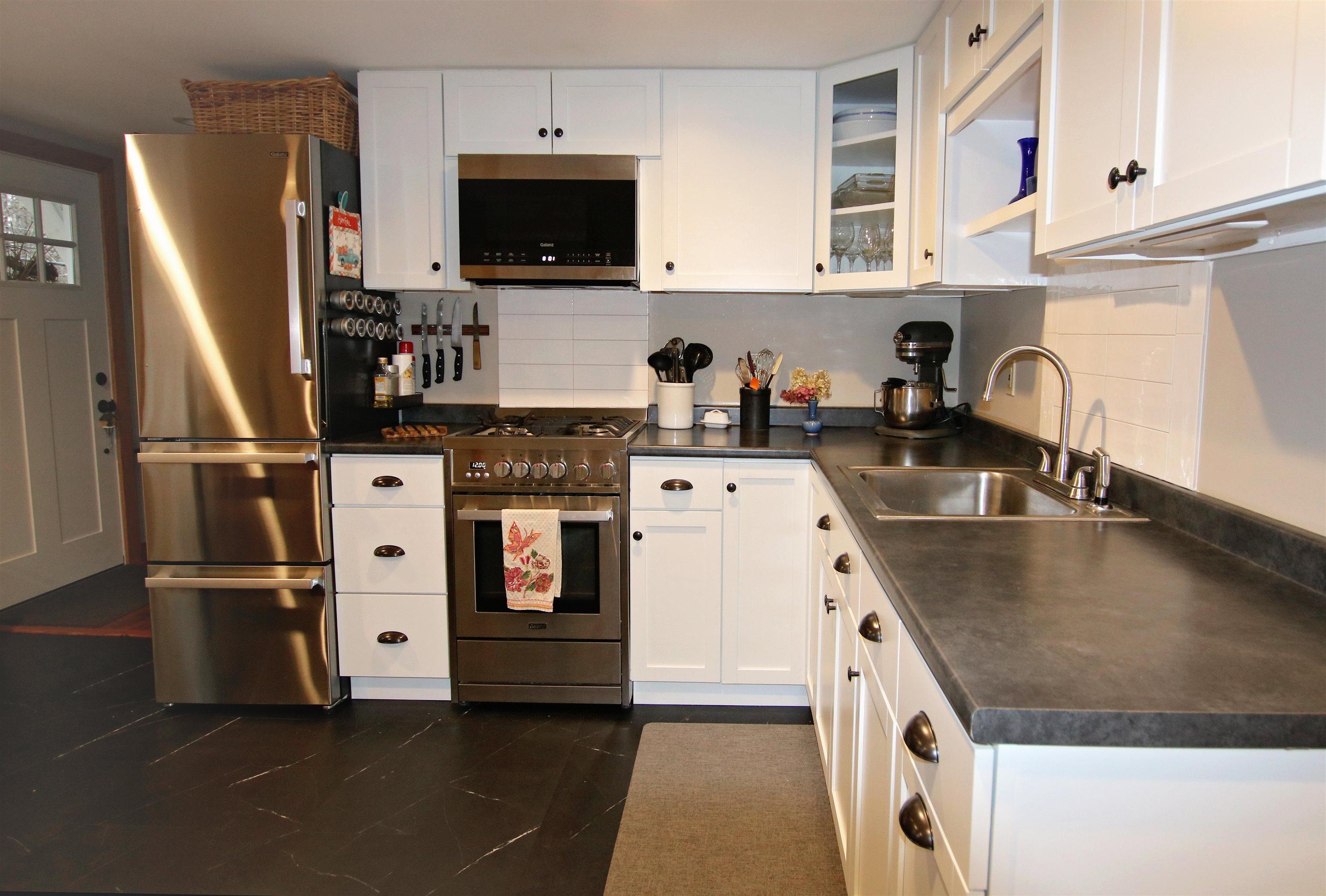 2949 Waterbury Road Stowe, VT 05672 - Photo 5 of 39