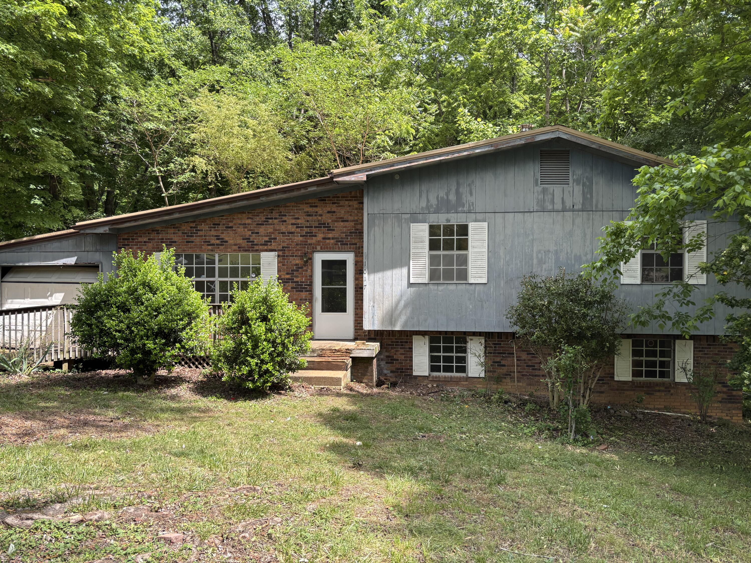 1017 Hillcrest Road Hixson, TN 37343 - Photo 1 of 25 00