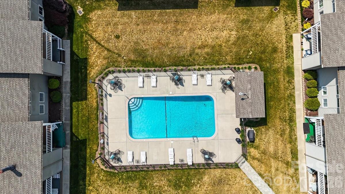140 Lake Concord Road Northeast, Unit D10 Concord, NC 28025 - Photo 5 of 44