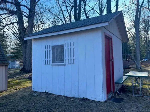 $84,900 | 3385 Woods Road, Harrison, MI 48625