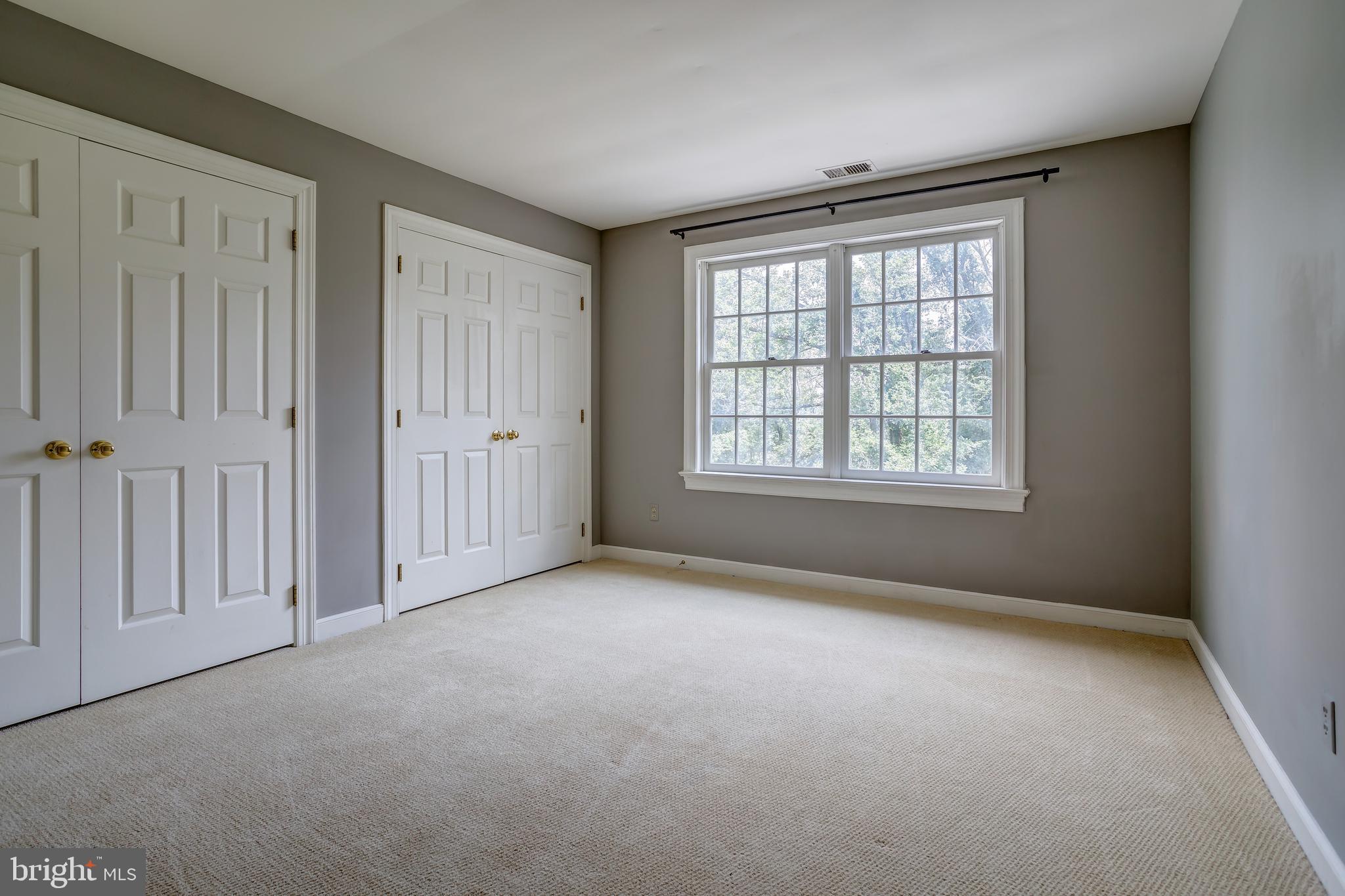 41 Old Covered Bridge Road Newtown Square, PA 19073 - Photo 40 of 58 an empty room with windows