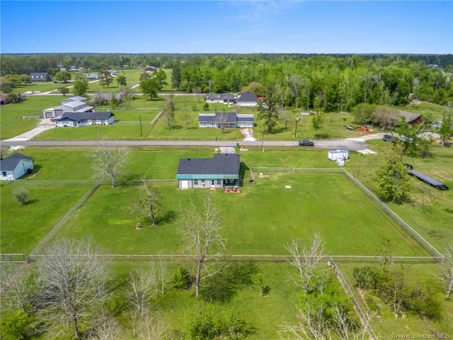 $179,000 | 725 Peridot Lane, Lake Charles, LA 70611