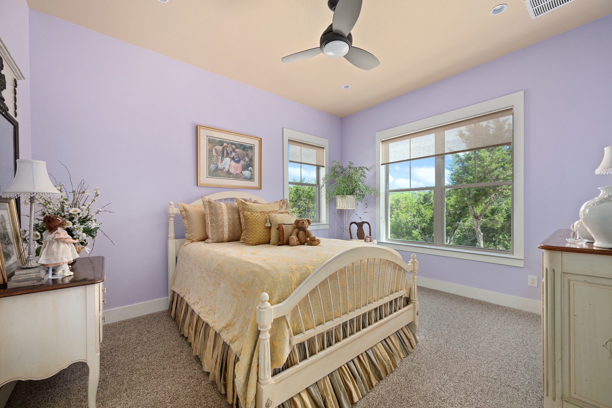 1001 La Cantera Leander, TX 78641 - Photo 22 of 40 a bed sitting in a bedroom next to a window
