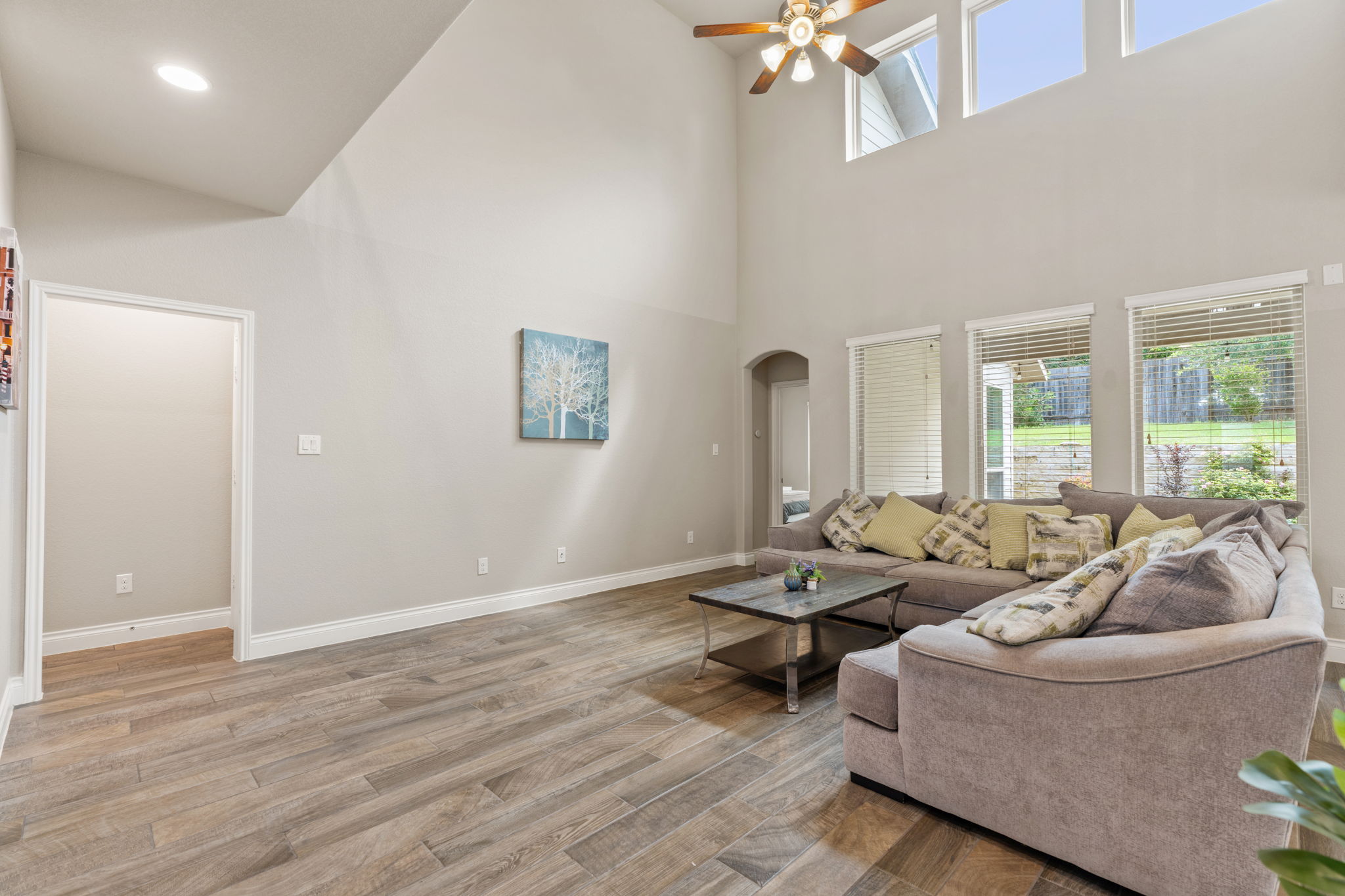 180 Santa Maria Street Georgetown, TX 78628 - Photo 10 of 38