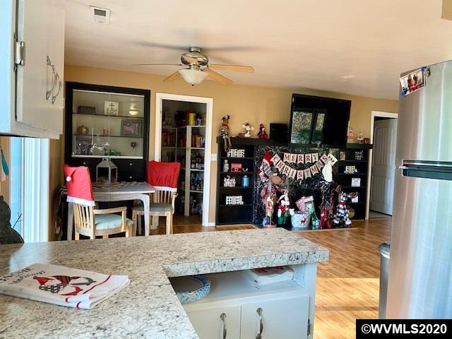 12832 Marion Road Southeast Turner, OR 97392 - Photo 17 of 19 Gallery Image 17