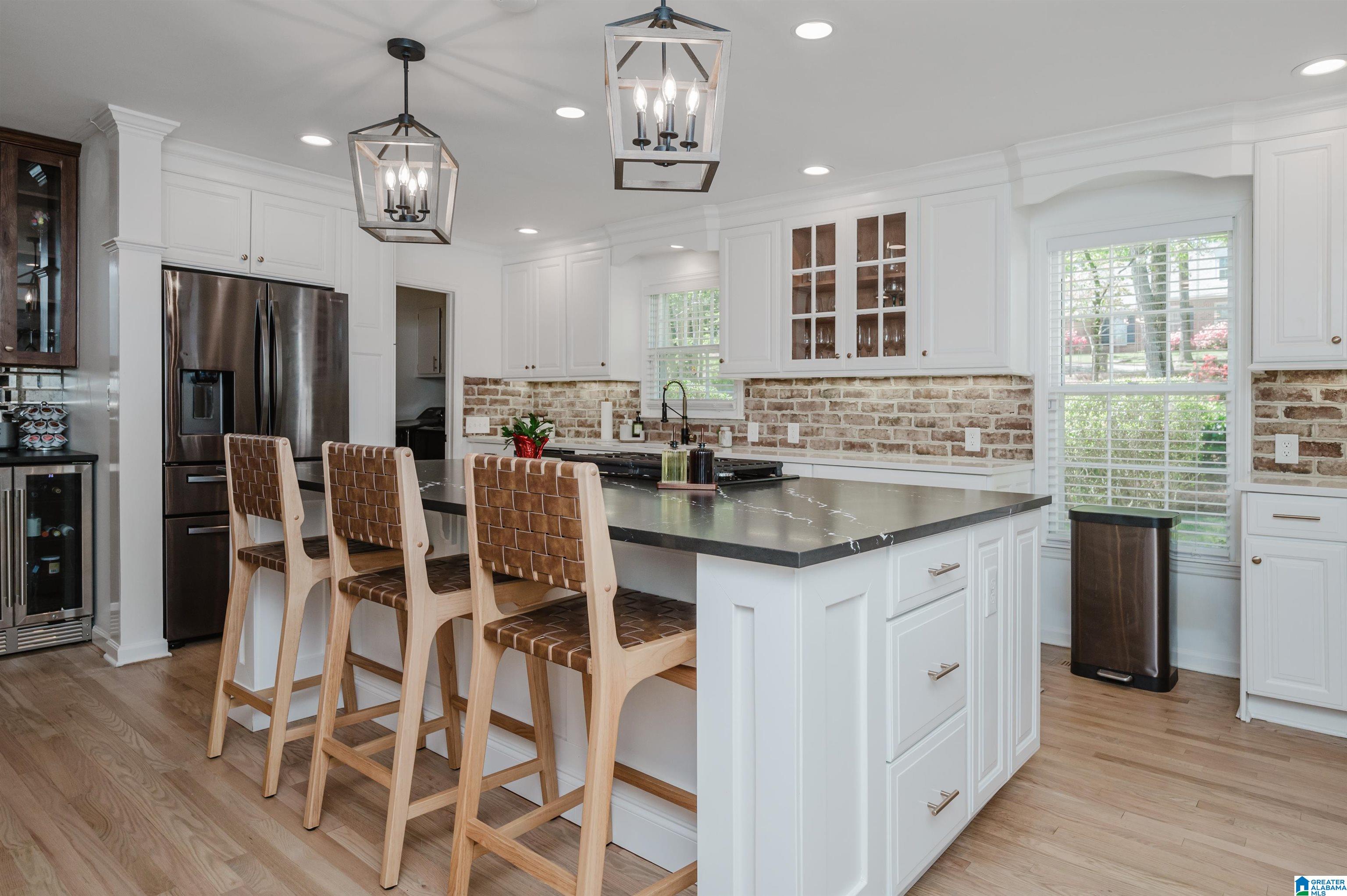 3517 Mill Springs Road Birmingham, AL 35223 - Photo 10 of 45