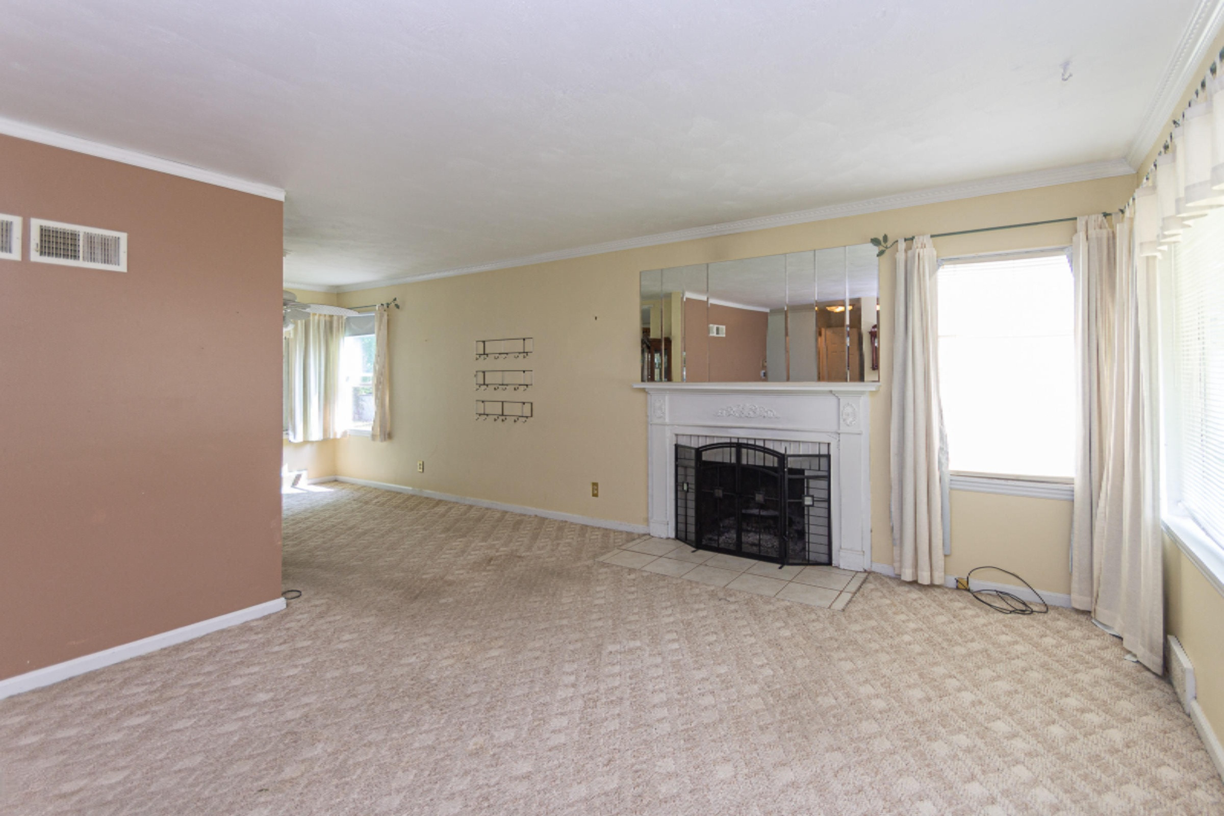 607 West Broadway Street Three Rivers, MI 49093 - Photo 5 of 28 607 W Broadway Ave-105