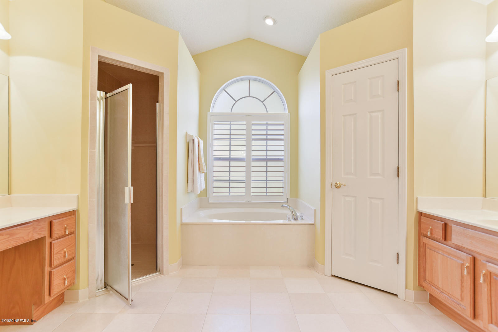 10910 Crichton Road Jacksonville, FL 32221 - Photo 17 of 31 Master Bath