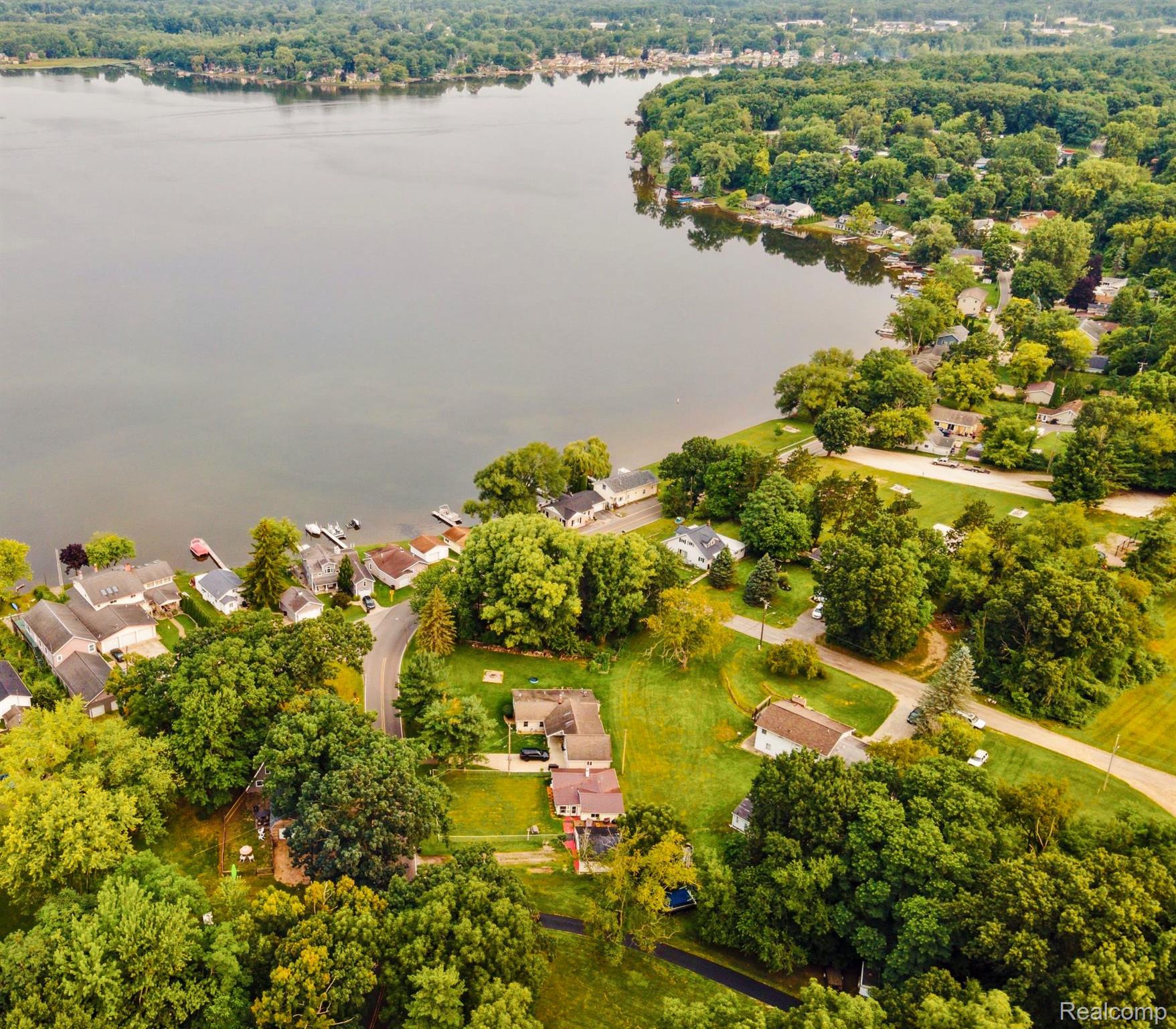 1615 Gilletts Lake Road Jackson, MI 49201 - Photo 8 of 16 Gallery Image 8