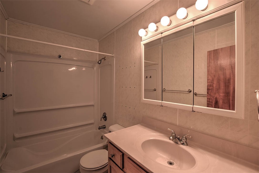 1107 North Oakcrest Avenue Decatur, IL 62522 - Photo 14 of 21