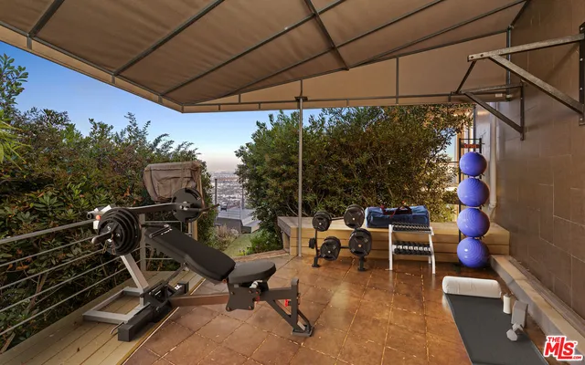 $4,995,000 | 1600 Viewmont Drive, Los Angeles, CA 90069