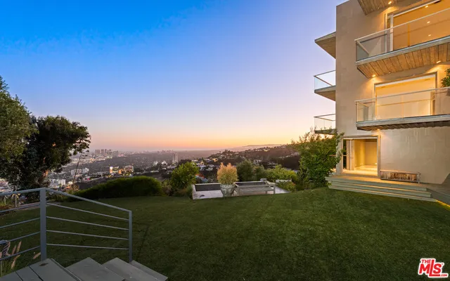 $4,995,000 | 1600 Viewmont Drive, Los Angeles, CA 90069