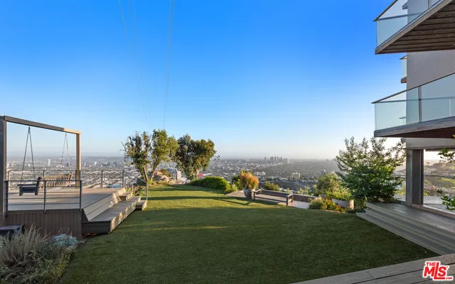 $4,995,000 | 1600 Viewmont Drive, Los Angeles, CA 90069