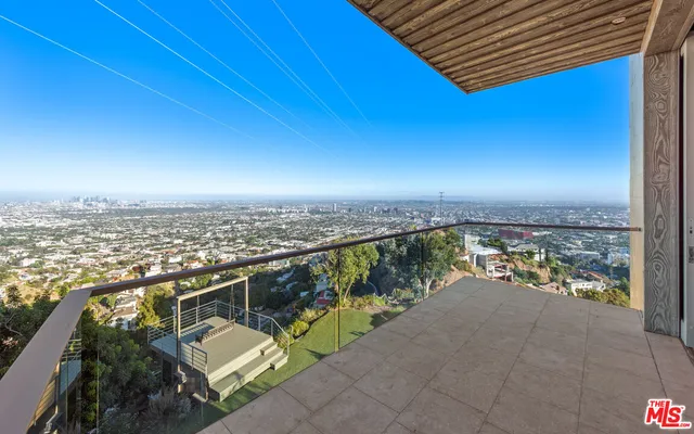 $4,995,000 | 1600 Viewmont Drive, Los Angeles, CA 90069
