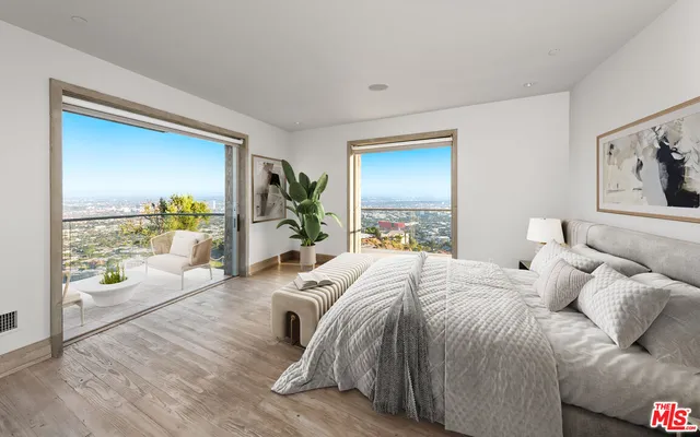 $4,995,000 | 1600 Viewmont Drive, Los Angeles, CA 90069