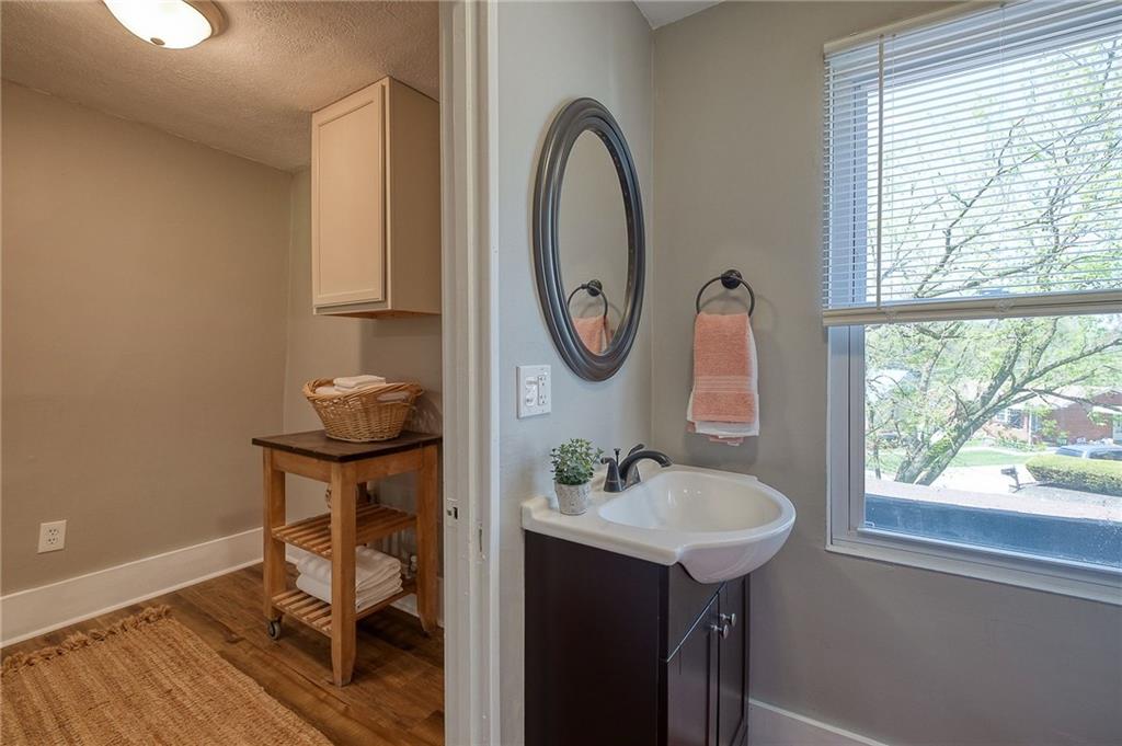 6690 Poketa Road Verona, PA 15147 - Photo 11 of 25 Gallery Image 11