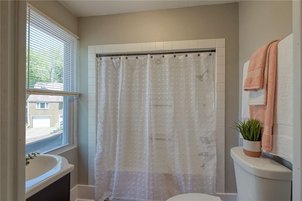 6690 Poketa Road Verona, PA 15147 - Photo 12 of 25 Gallery Image 12