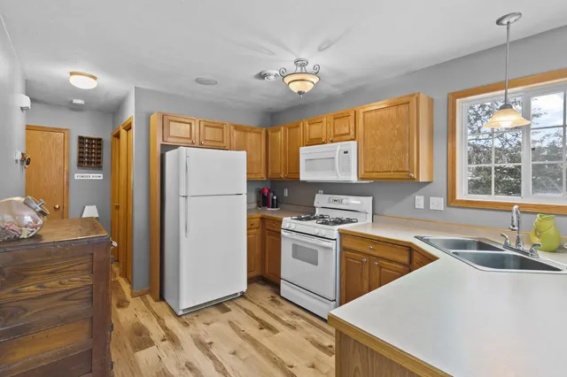 $284,900 | 5617 138th Street North, Hugo, MN 55038