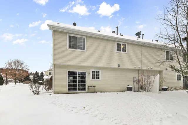 $284,900 | 5617 138th Street North, Hugo, MN 55038