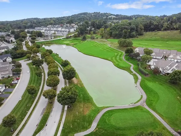 $225,000 | 1010 Crest Way, Unit 103, York, PA 17403