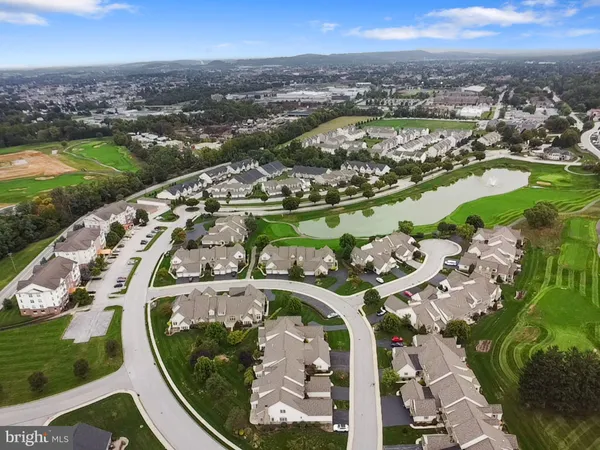 $225,000 | 1010 Crest Way, Unit 103, York, PA 17403