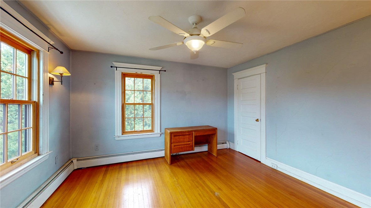 37 Woodlund Avenue Westerly, RI 02891 - Photo 23 of 45