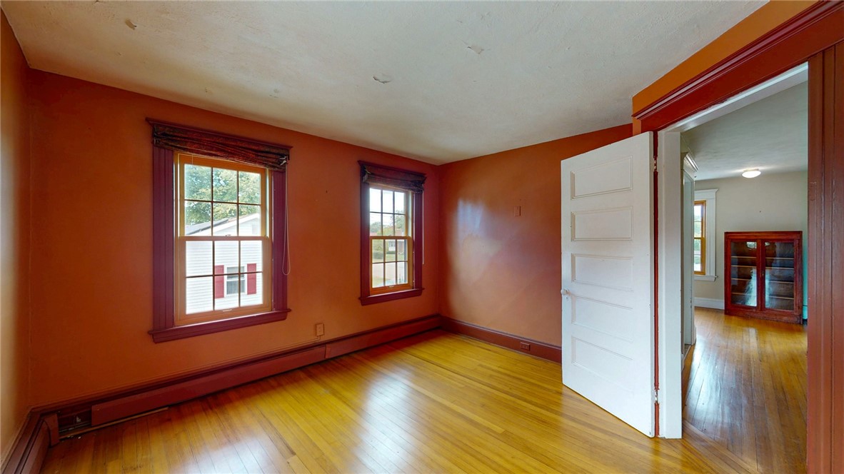 37 Woodlund Avenue Westerly, RI 02891 - Photo 28 of 45 Bedroom 3