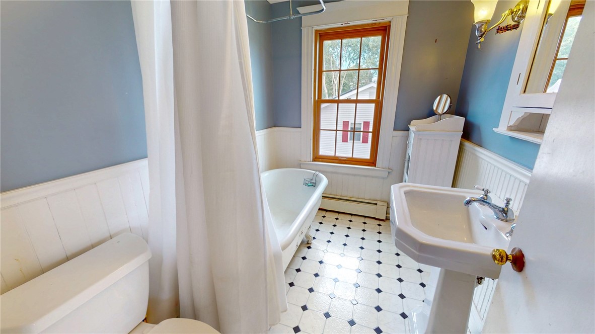 37 Woodlund Avenue Westerly, RI 02891 - Photo 31 of 45 Upstairs Full Bath