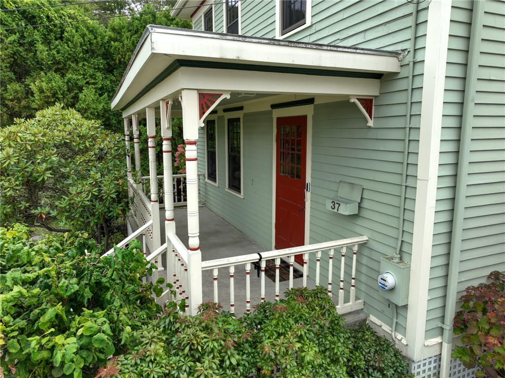 37 Woodlund Avenue Westerly, RI 02891 - Photo 35 of 45