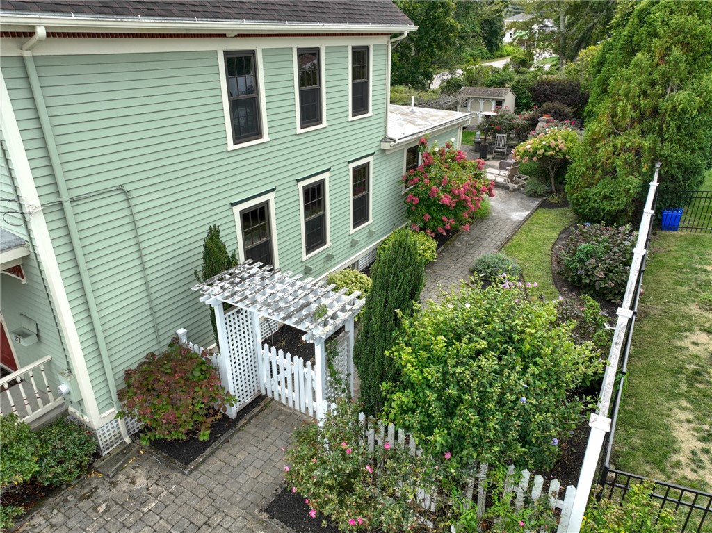 37 Woodlund Avenue Westerly, RI 02891 - Photo 36 of 45