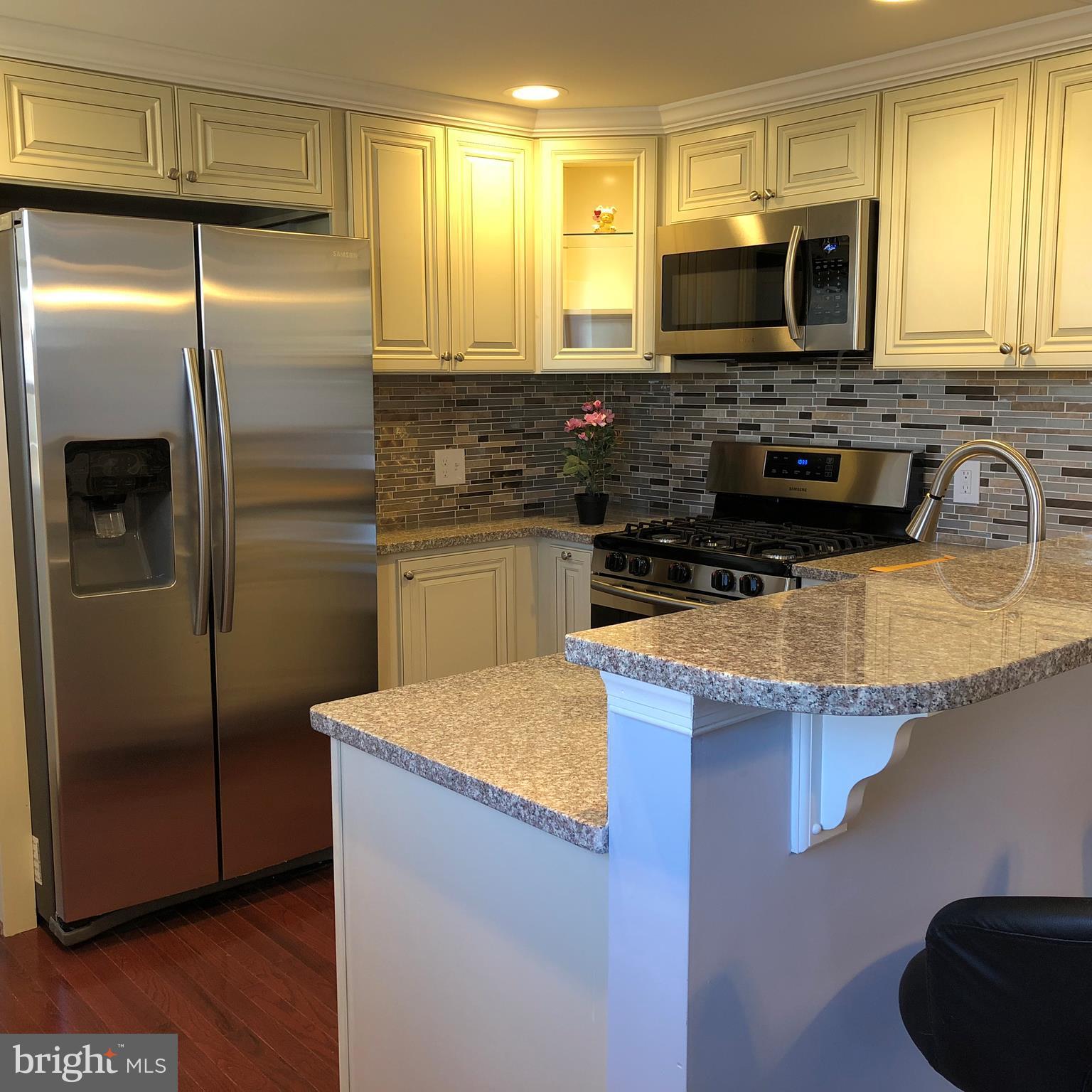 7918 Highpoint Road Parkville, MD 21234 - Photo 4 of 16 Kitchen