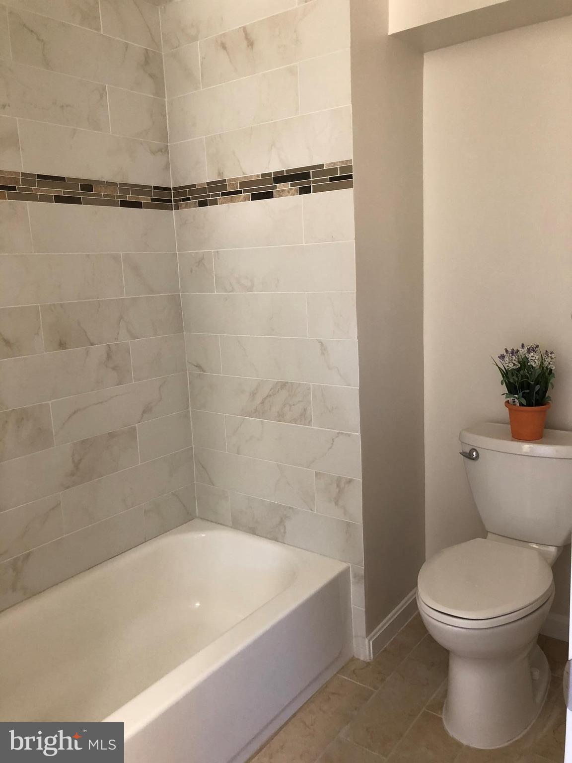 7918 Highpoint Road Parkville, MD 21234 - Photo 6 of 16 Bath