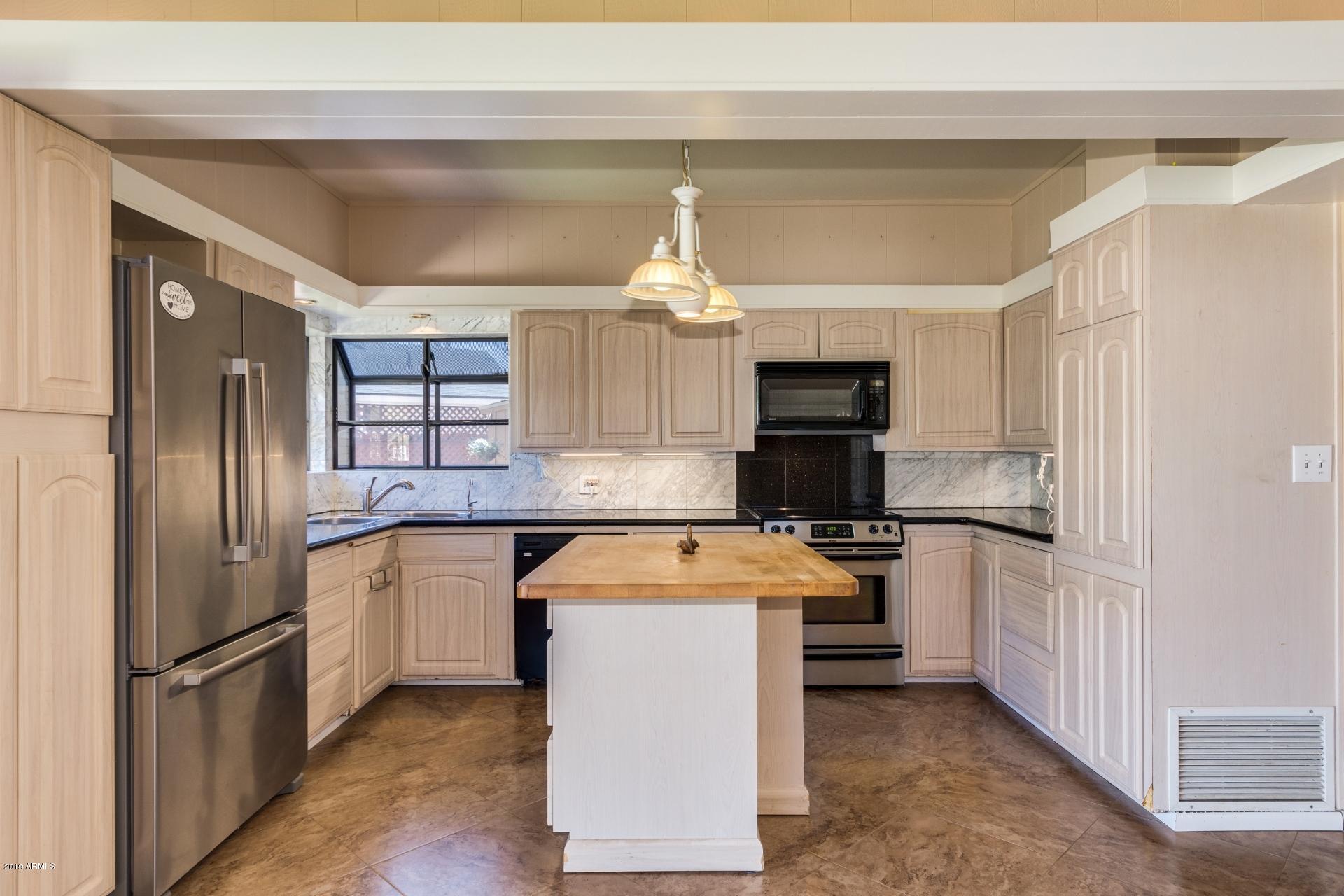 50 West Boca Raton Road Phoenix, AZ 85023 - Photo 3 of 15 Kitchen