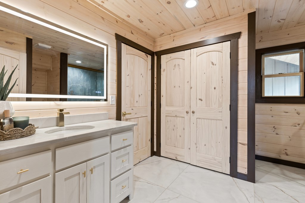 1264 Sun Rock Mountain Road Blue Ridge, GA 30513 - Photo 17 of 40