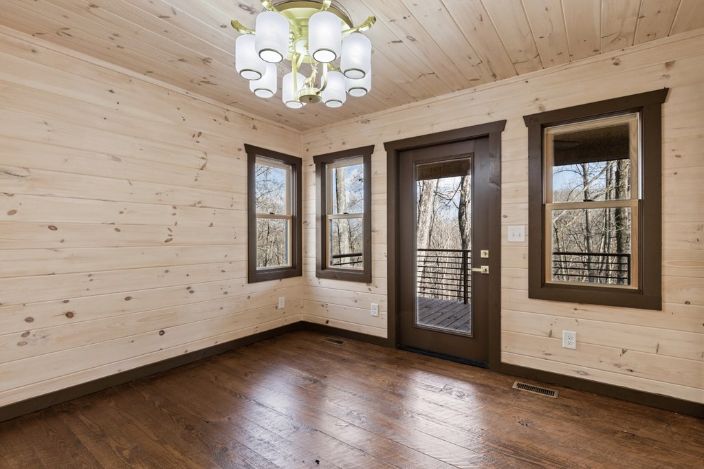 1264 Sun Rock Mountain Road Blue Ridge, GA 30513 - Photo 21 of 40