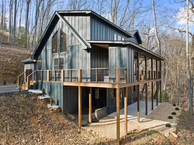 $750,000 | 1264 Sun Rock Mountain Road, Blue Ridge, GA 30513